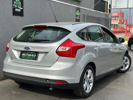 FORD Focus Hatch 1.6 16V 4P FLEX S, Foto 4 FORD Focus Hatch 1.6 16V 4P FLEX S, Foto 4