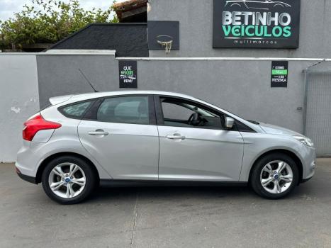 FORD Focus Hatch 1.6 16V 4P FLEX S, Foto 6 FORD Focus Hatch 1.6 16V 4P FLEX S, Foto 6