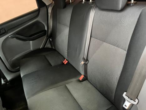 FORD Focus Hatch 1.6 16V 4P FLEX GL, Foto 3