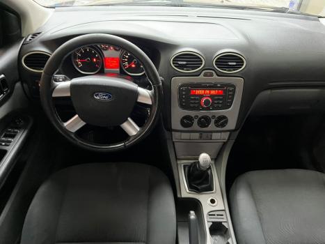 FORD Focus Hatch 1.6 16V 4P FLEX GL, Foto 11