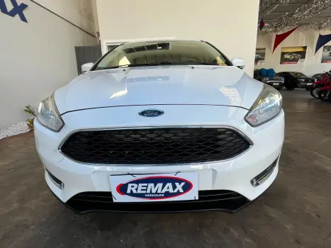 FORD Focus Hatch 1.6 16V 4P FLEX GL, Foto 2