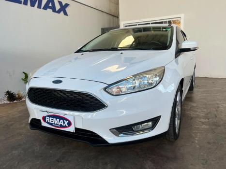 FORD Focus Hatch 1.6 16V 4P FLEX GL, Foto 3