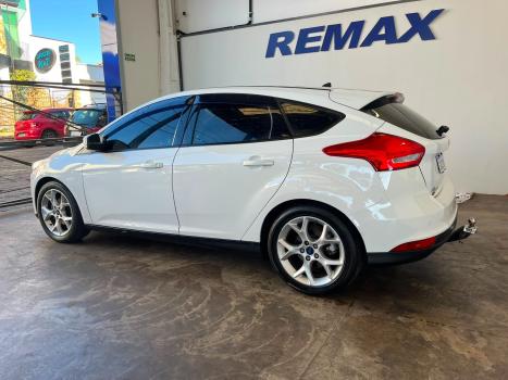 FORD Focus Hatch 1.6 16V 4P FLEX GL, Foto 5
