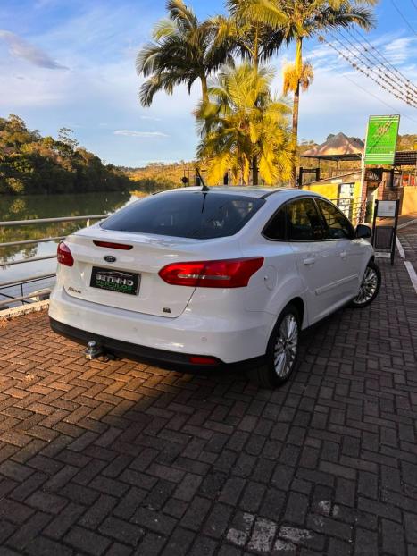 FORD Focus Hatch 2.0 16V 4P FLEX SE AUTOM�TICO, Foto 4