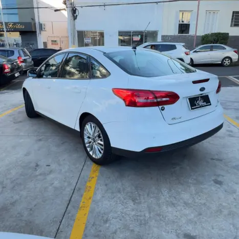 FORD Focus Sedan 2.0 16V 4P FLEX SE PLUS FASTBACK POWERSHIFT AUTOMTICO, Foto 6