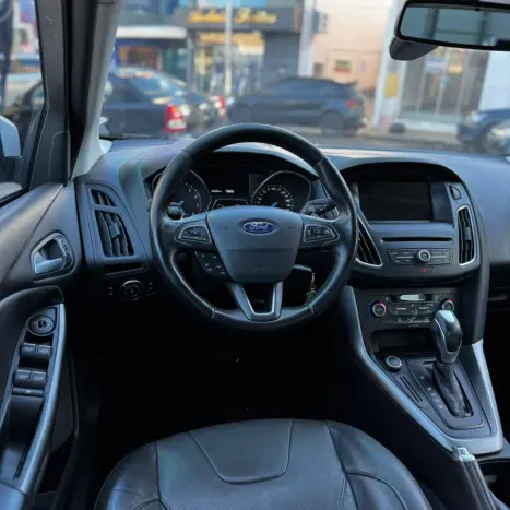 FORD Focus Sedan 2.0 16V 4P FLEX SE PLUS FASTBACK POWERSHIFT AUTOMTICO, Foto 7
