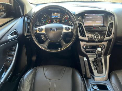 FORD Focus Sedan 2.0 16V 4P FLEX TITANIUM AUTOM�TICO, Foto 10