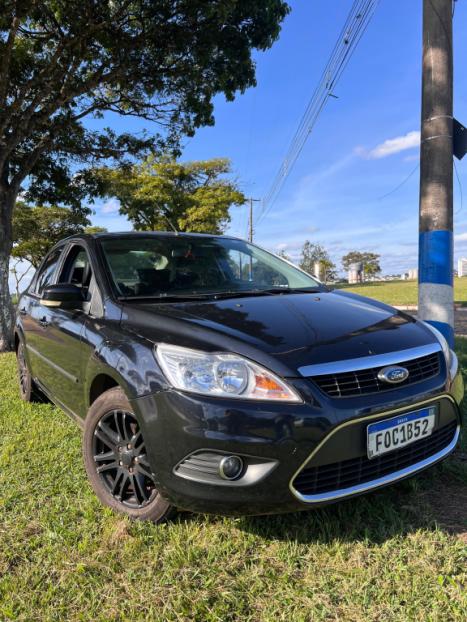 FORD Focus Sedan 2.0 16V 4P GHIA, Foto 6