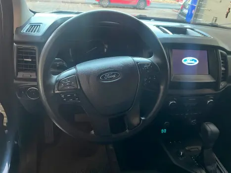 FORD Ranger 2.0 4P TURBO DIESEL BLACK CABINE DUPLA AUTOM�TICO, Foto 9