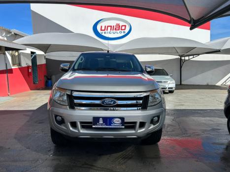 FORD Ranger 3.2 20V XLT 4X4 CABINE DUPLA TURBO DIESEL AUTOM�TICO, Foto 2