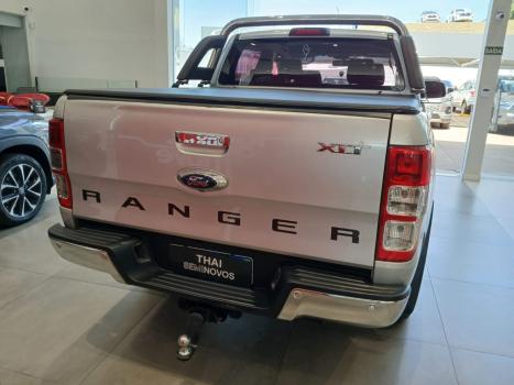 FORD Ranger 3.2 20V XLT 4X4 CABINE DUPLA TURBO DIESEL AUTOM�TICO, Foto 5