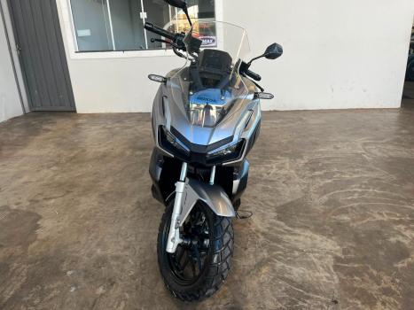 HONDA ADV 150 ABS, Foto 3