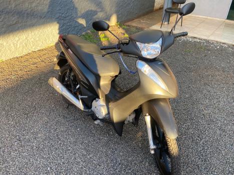 HONDA Biz 125 EX, Foto 2