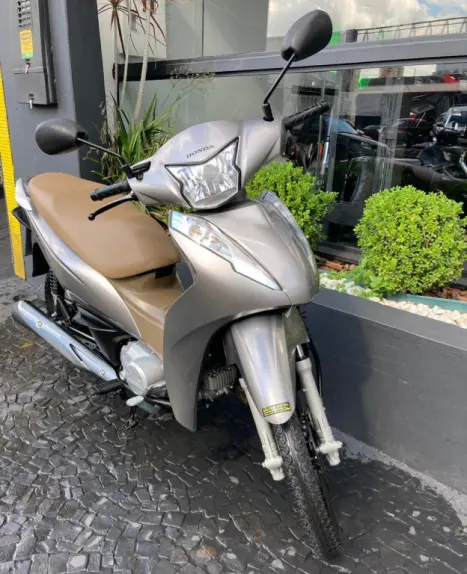 HONDA Biz 125 FLEX, Foto 3