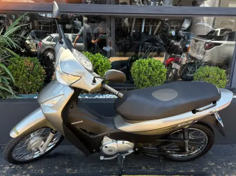 HONDA Biz 125 KS, Foto 2