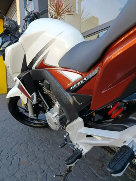 HONDA CB 250 F Twister FLEXONE, Foto 5 HONDA CB 250 F Twister FLEXONE, Foto 5