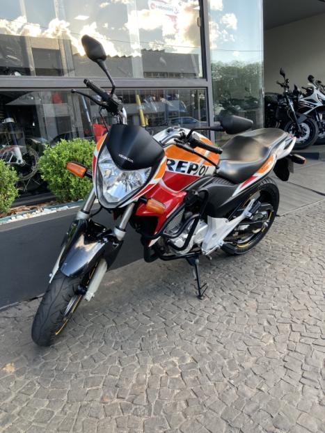 HONDA CB 300 R ESPECIAL EDITION, Foto 4