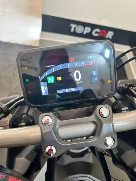 HONDA CB 650 R ABS, Foto 3