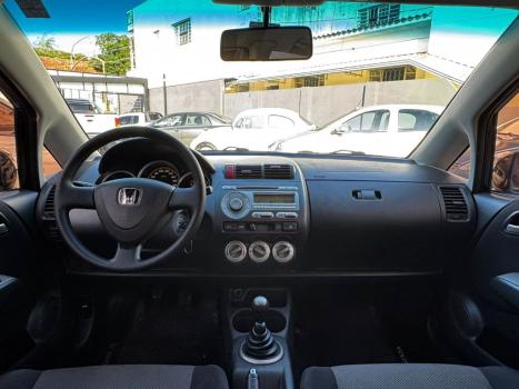 HONDA Fit 1.4 16V 4P LX, Foto 8 HONDA Fit 1.4 16V 4P LX, Foto 8