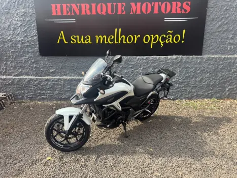 HONDA NC 750 X ABS, Foto 2