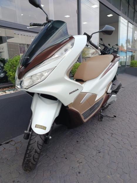 HONDA PCX 150 DLX, Foto 3