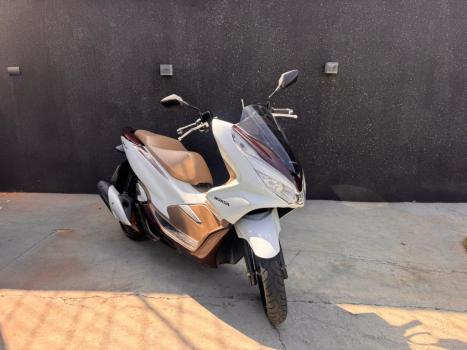 HONDA PCX 150 DLX, Foto 2