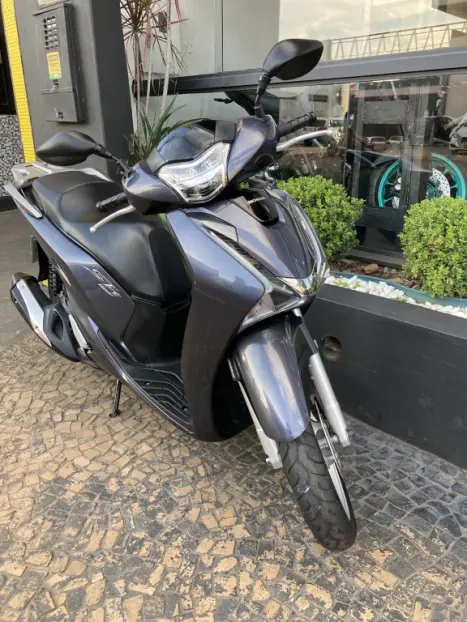 HONDA SH 150 I , Foto 4