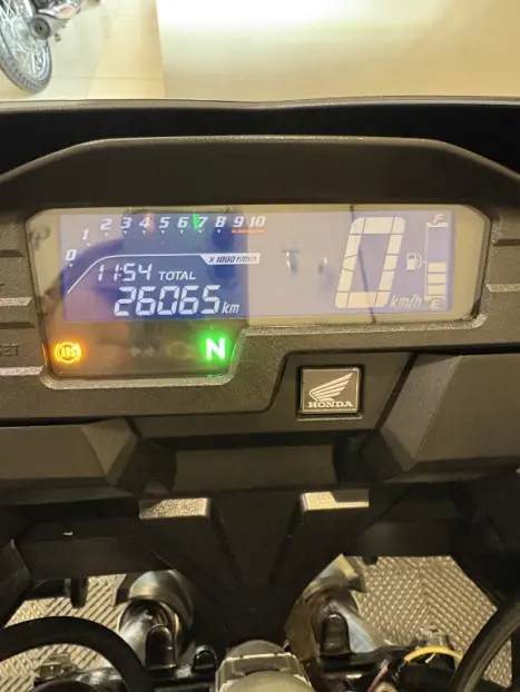 HONDA XRE 300 ABS, Foto 1