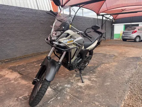 HONDA XRE 300 ADVENTURE, Foto 1