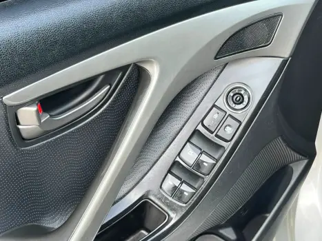 HYUNDAI Elantra 2.0 16V 4P FLEX GLS AUTOM�TICO, Foto 10