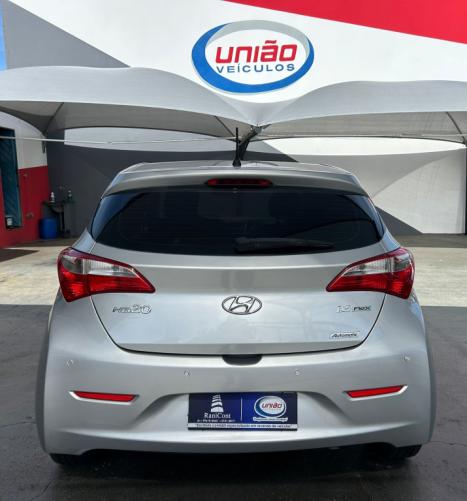HYUNDAI HB 20 Hatch 1.6 16V 4P FLEX COMFORT PLUS AUTOM�TICO, Foto 4