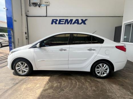 HYUNDAI HB 20 Sedan 1.6 16V 4P FLEX PREMIUM AUTOM�TICO, Foto 4