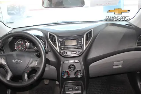 HYUNDAI HB 20 Sedan 1.0 12V 4P FLEX COMFORT PLUS, Foto 4