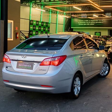 HYUNDAI HB 20 Sedan 1.6 16V 4P FLEX COMFORT PLUS, Foto 4