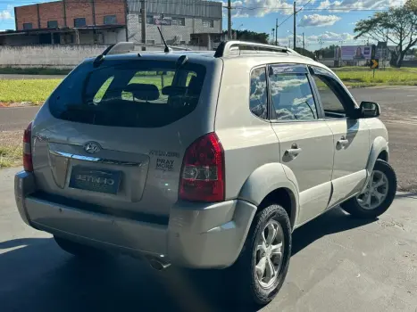 HYUNDAI Tucson 2.0 16V 4P GL AUTOM�TICO, Foto 4