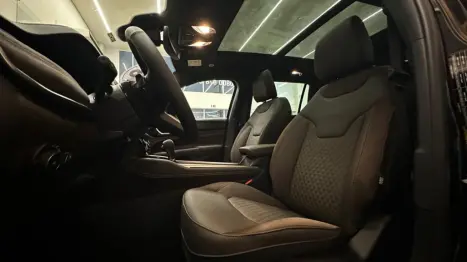 JEEP Commander 1.3 16V 4P FLEX T270 OVERLAND TURBO AUTOM�TICO AT6, Foto 10