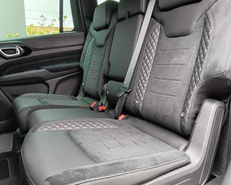 JEEP Commander 2.0 16V 4P HURRICANE 4 TURBO BLACKHAWK AUTOMÁTICO AT9, Foto 13
