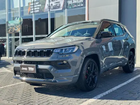 JEEP Compass 2.0 16V 4P HURRICANE 4 TURBO BLACKHAWK AUTOM�TICO AT9, Foto 3