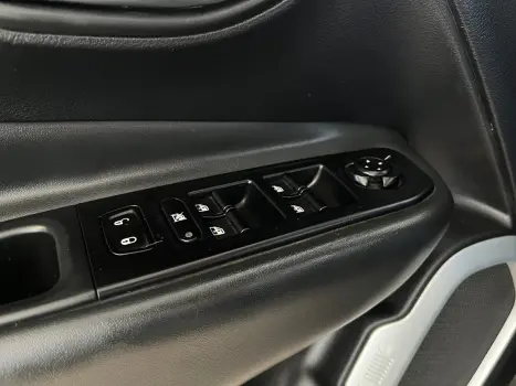 JEEP Renegade 1.8 16V 4P FLEX LONGITUDE AUTOM�TICO, Foto 10