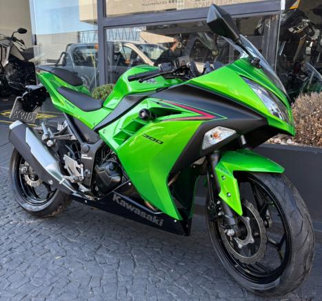KAWASAKI Ninja 300 ABS, Foto 3
