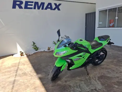 KAWASAKI Ninja 300 ABS, Foto 4