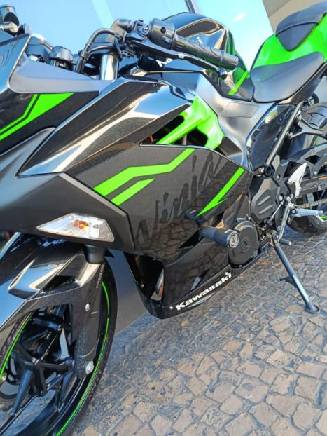KAWASAKI Ninja 400 , Foto 4 KAWASAKI Ninja 400 , Foto 4