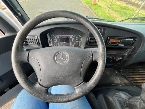 MERCEDES-BENZ Accelo 1016, Foto 13