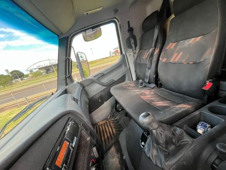 MERCEDES-BENZ Accelo 1016, Foto 16