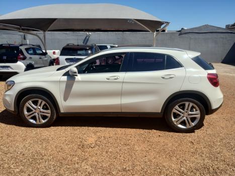 MERCEDES-BENZ GLA 200 1.6 16V 4P FLEX CGI ENDURO TURBO AUTOMTICO, Foto 3