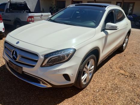 MERCEDES-BENZ GLA 200 1.6 16V 4P FLEX CGI ENDURO TURBO AUTOMTICO, Foto 2