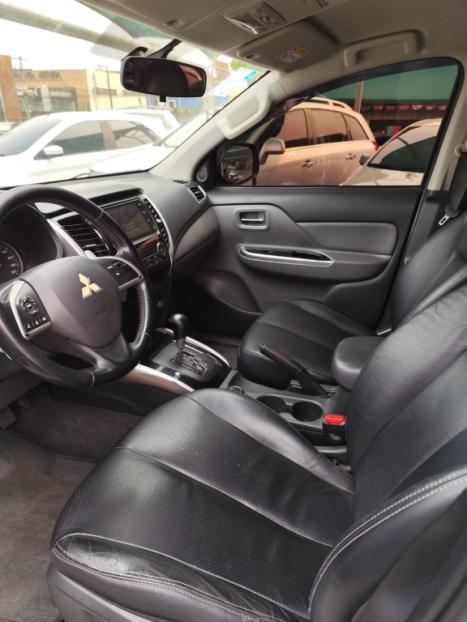 MITSUBISHI L 200 Triton 2.4 16V SPORT HPE-S 4X4 CABINE DUPLA TURBO DIESEL AUTOMTICO, Foto 5