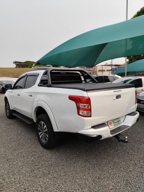 MITSUBISHI L 200 Triton 2.4 16V SPORT HPE-S 4X4 CABINE DUPLA TURBO DIESEL AUTOMTICO, Foto 9