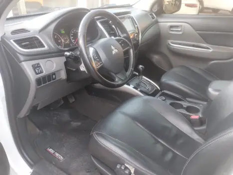 MITSUBISHI L 200 Triton 2.4 16V SPORT HPE 4X4 CABINE DUPLA TURBO DIESEL AUTOM�TICO, Foto 6