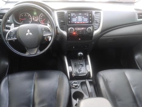 MITSUBISHI L 200 Triton 2.4 16V SPORT HPE 4X4 CABINE DUPLA TURBO DIESEL AUTOM�TICO, Foto 5